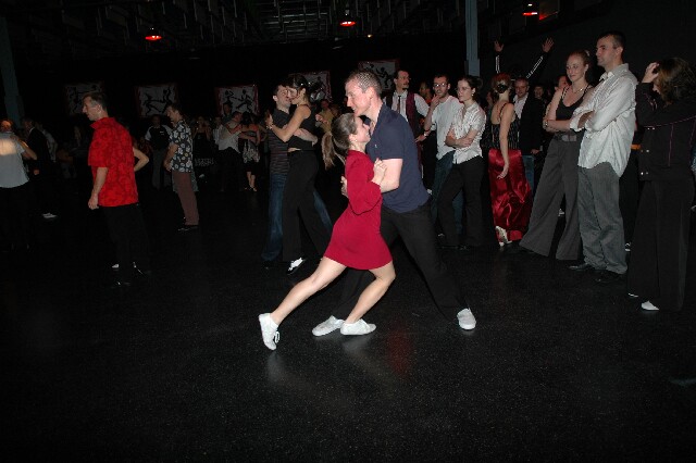 min 2007 11 10 fous swing 433